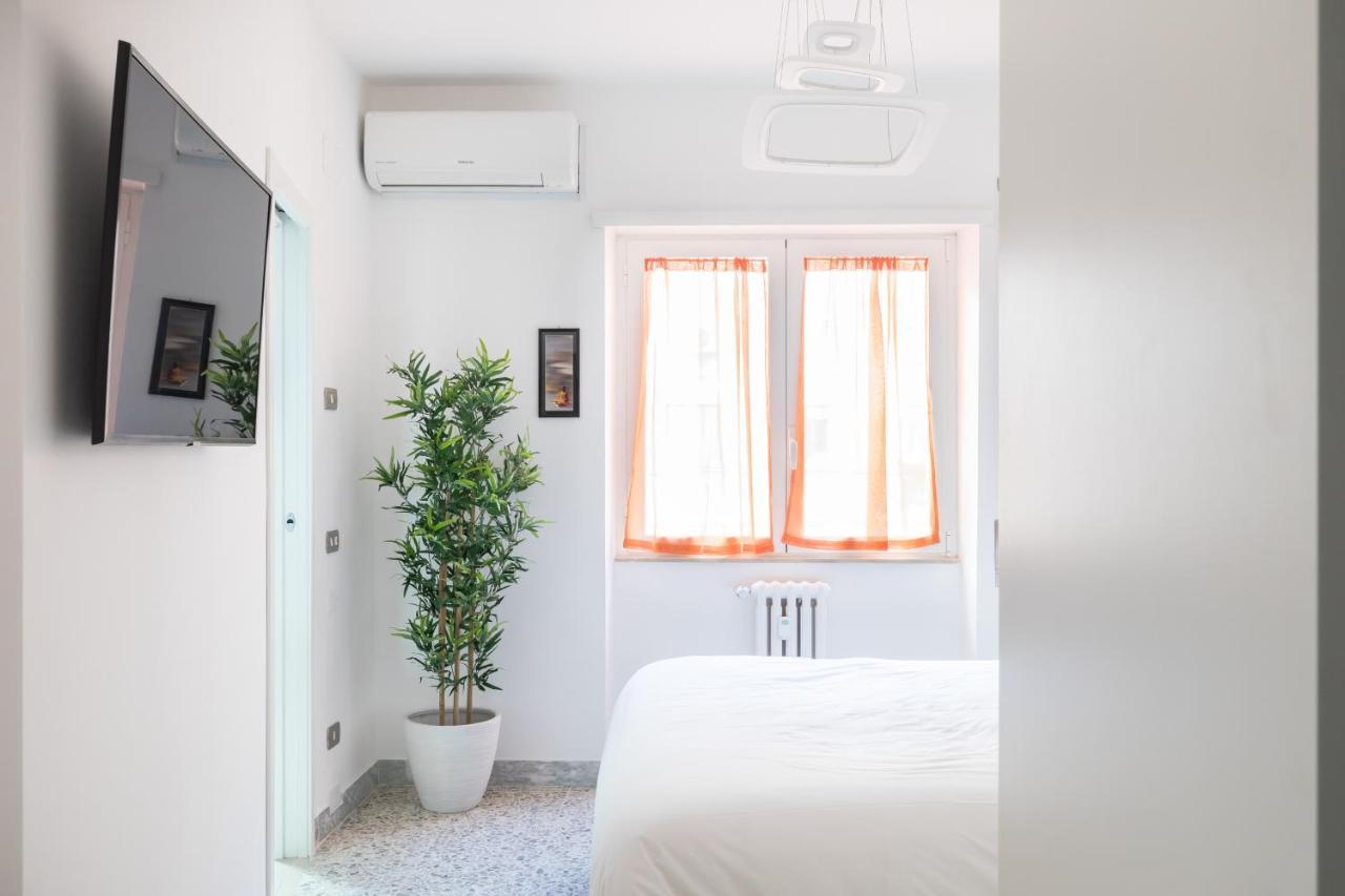 Amoretti Apartment, 6 Persone, 3 Camere, 2 Bagni, Balcone, Wi-Fi, Metro B Monti Tiburtini Рим Екстериор снимка